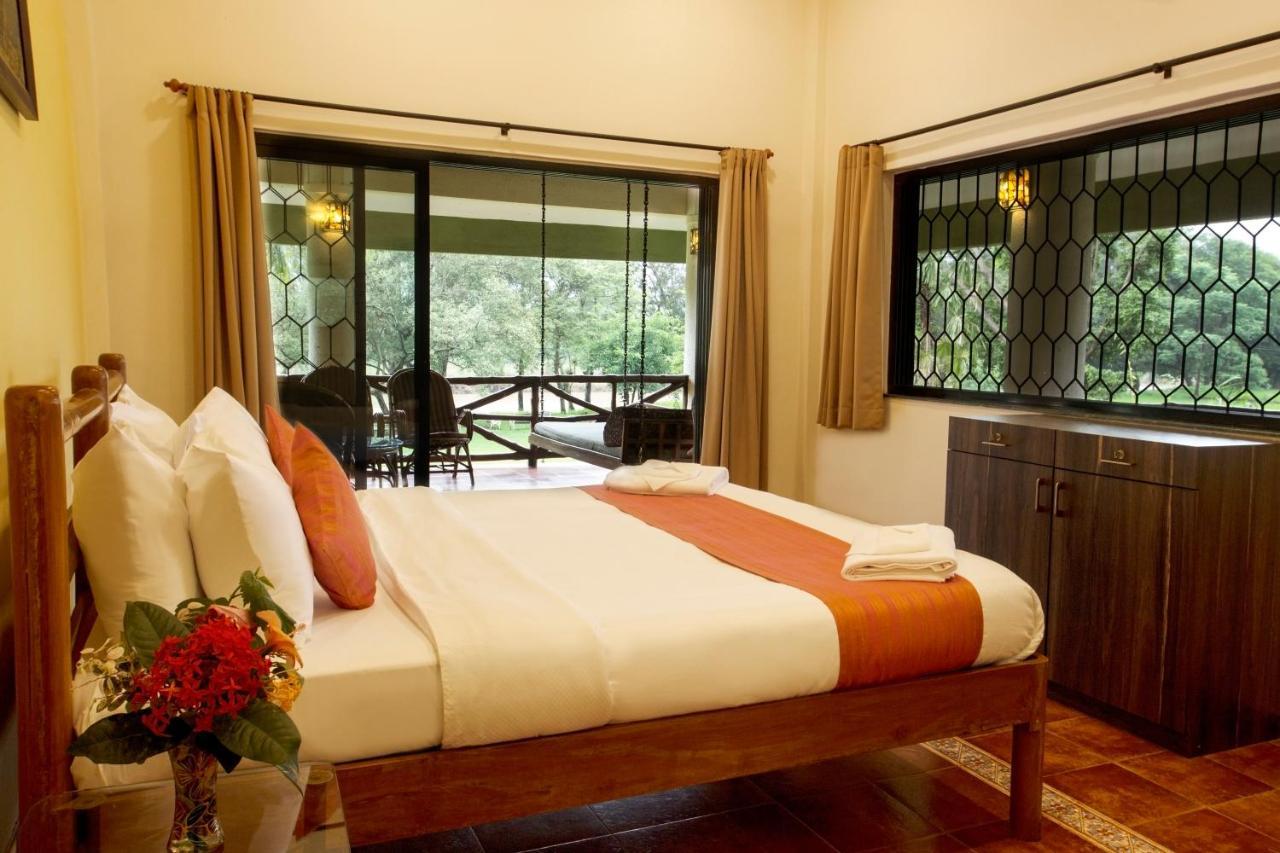 Golden Fields Resort Paud Extérieur photo