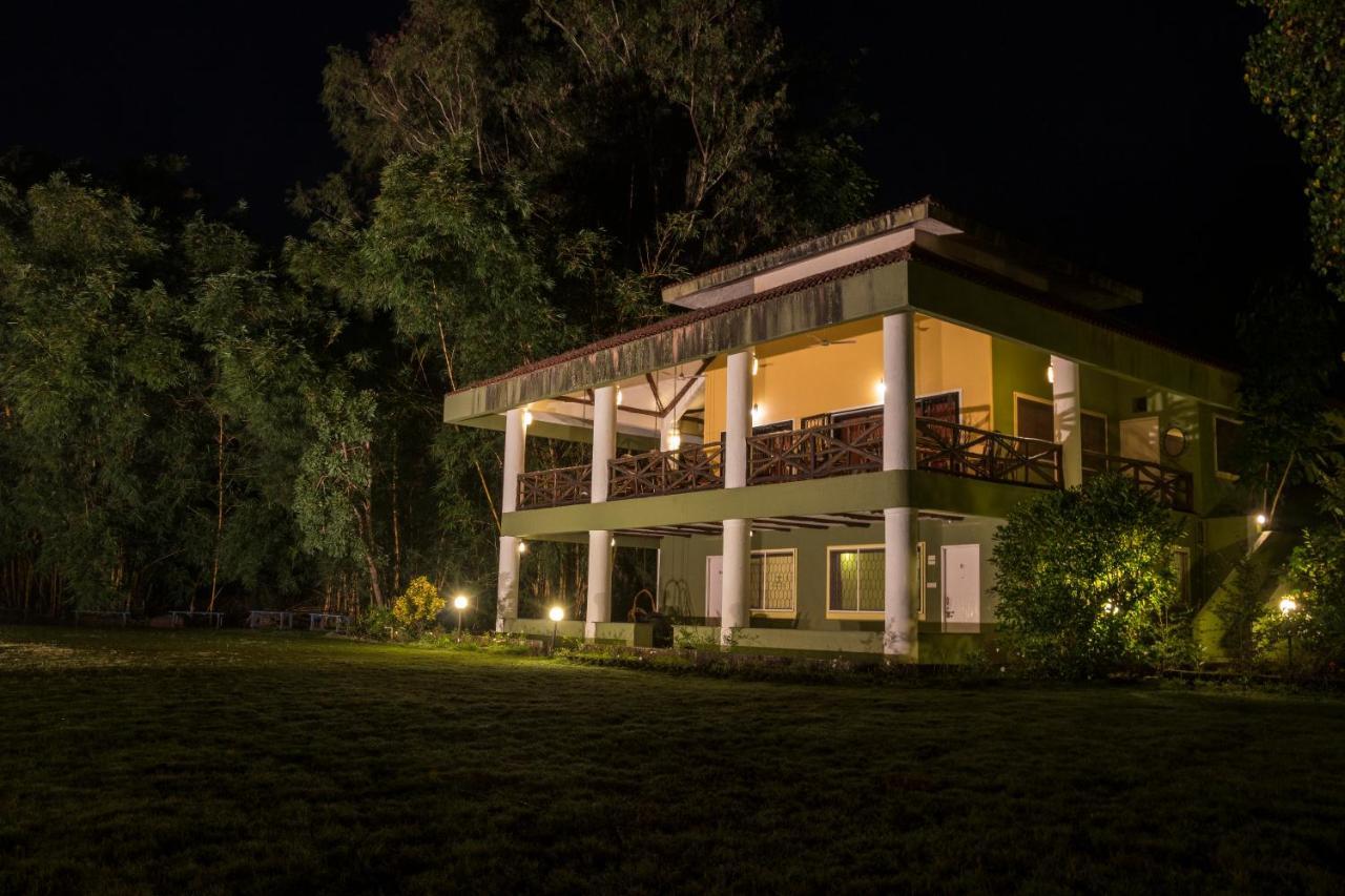 Golden Fields Resort Paud Extérieur photo